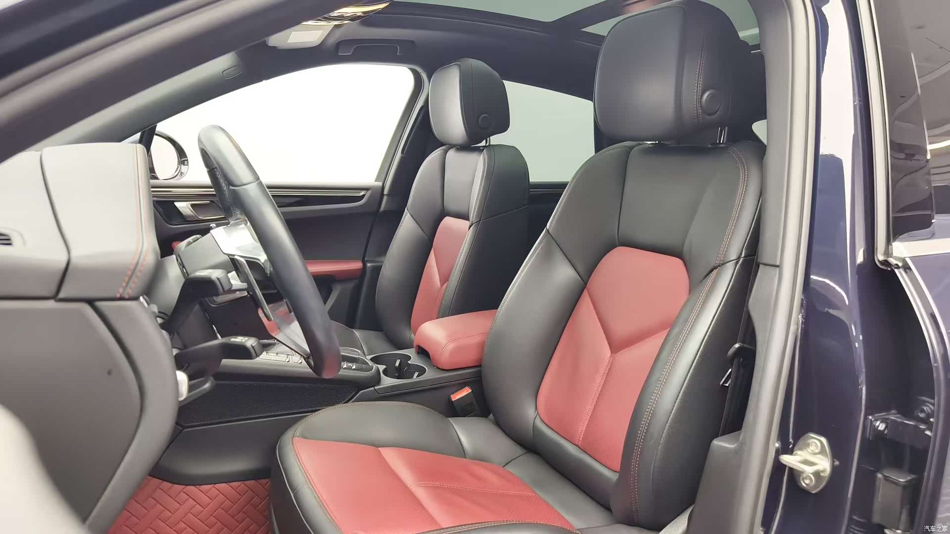 Porsche Macan, 2021 10