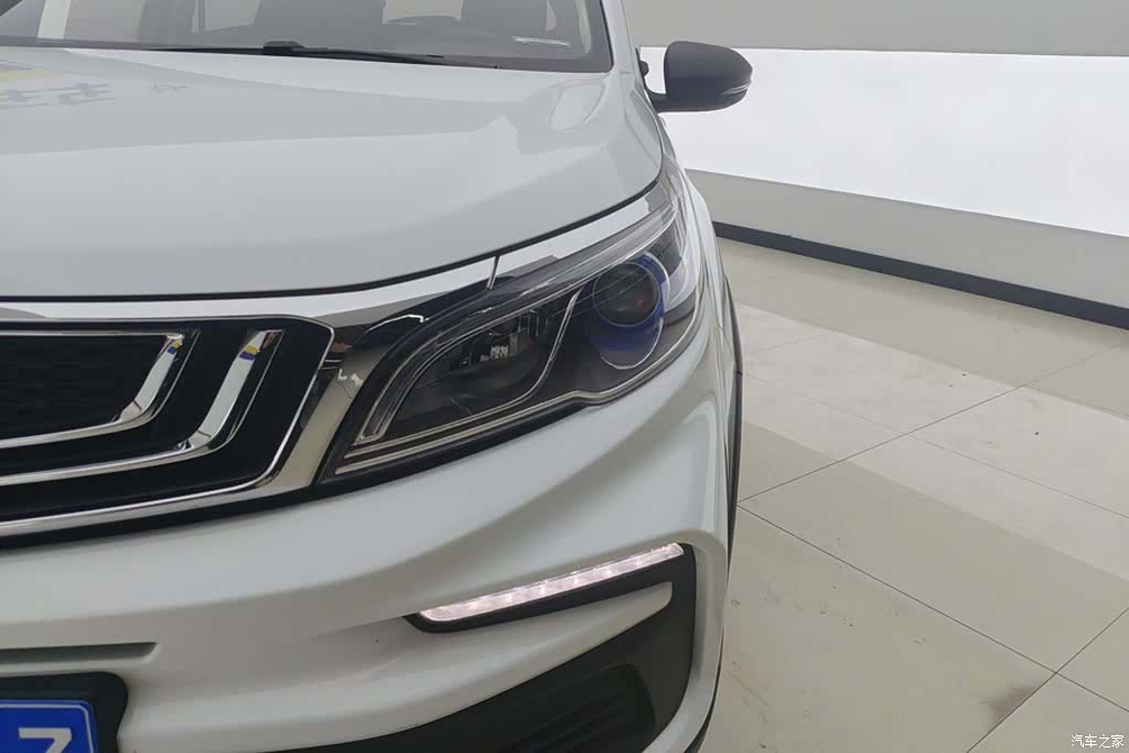 Geely X3, 2020 все фото
