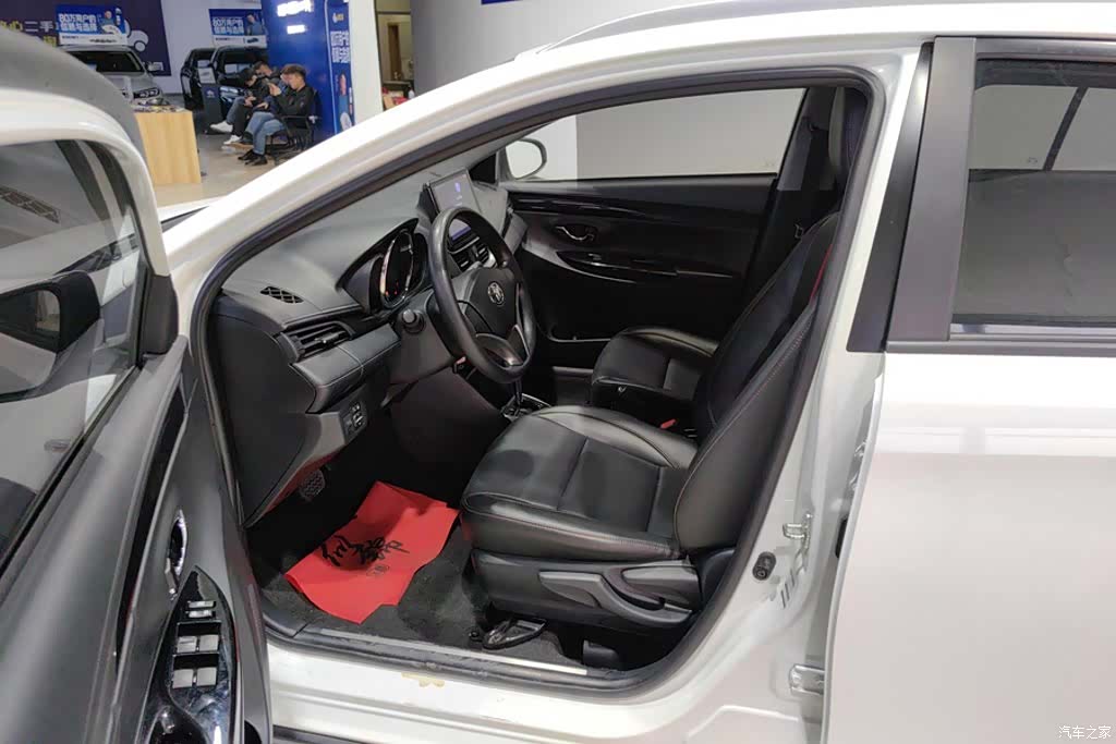 Toyota YARiS L, 2021 9