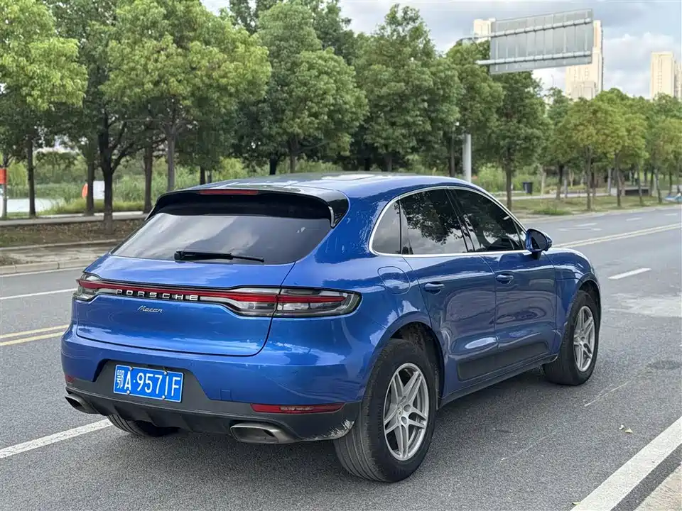 Porsche Macan