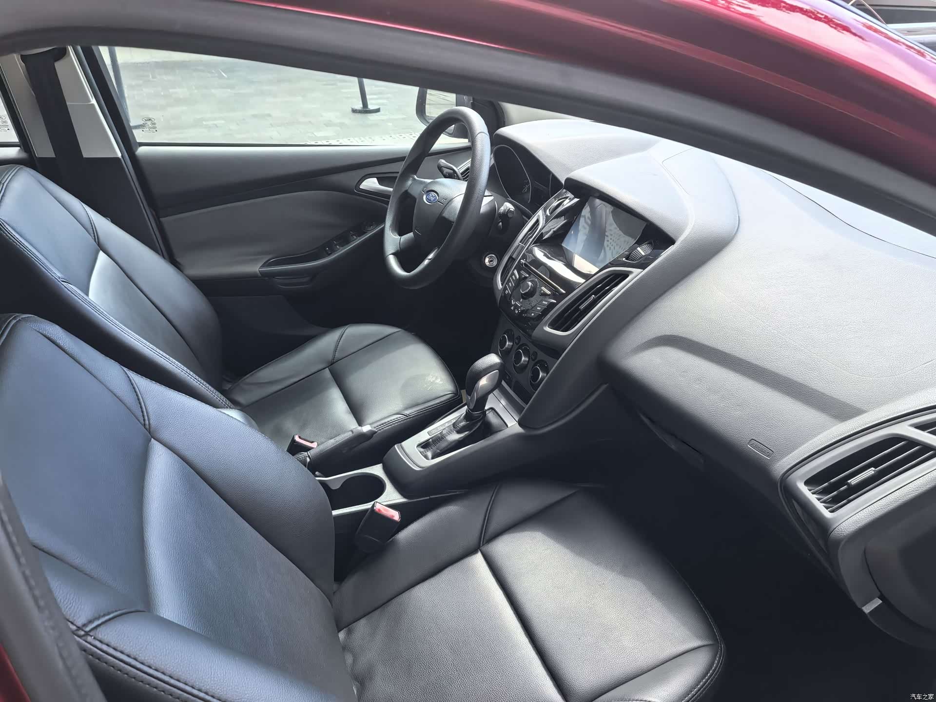 Ford Focus, 2014 9