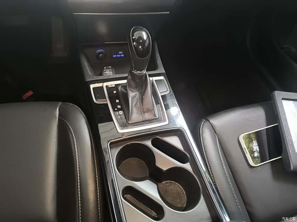Hyundai GLS, 2014 14