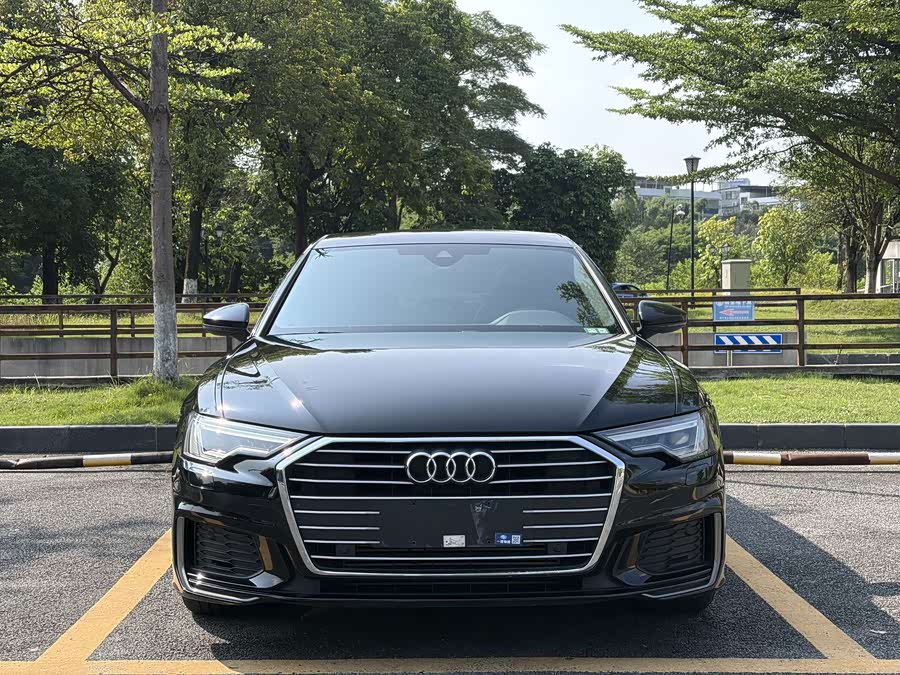 Audi A6L 2022, фото 2
