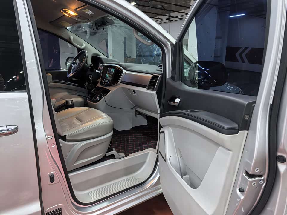 JAC Refine Ruifeng M4