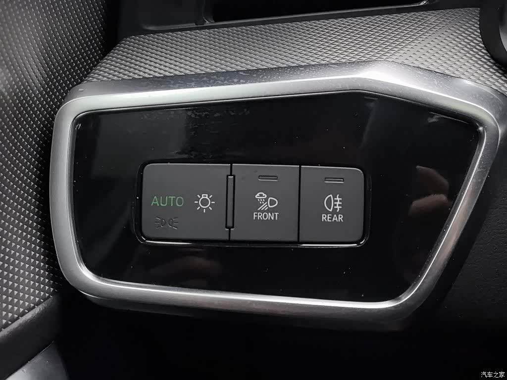 Audi A6L, 2021 21
