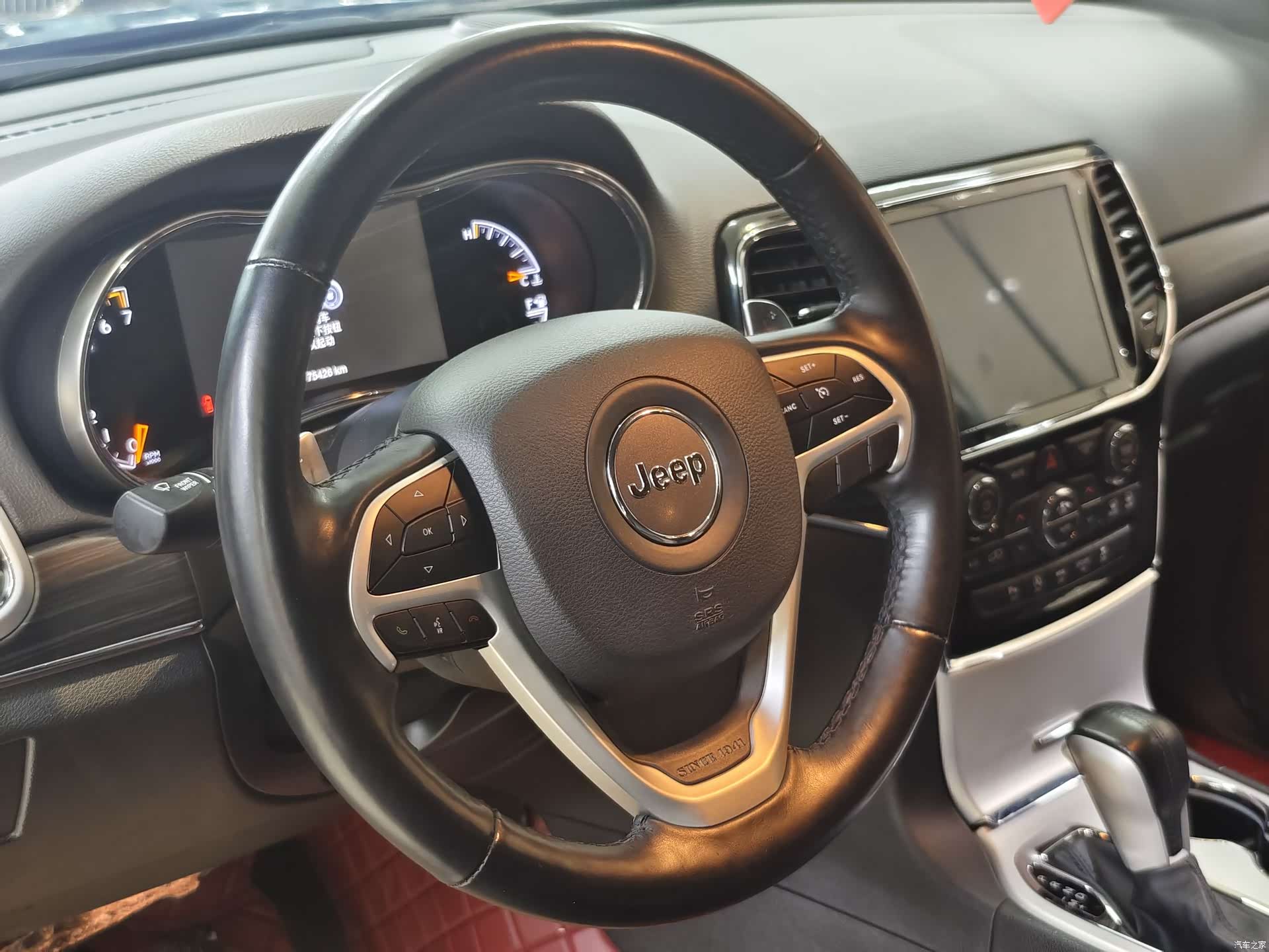 Jeep Grand Cherokee, 2021 4