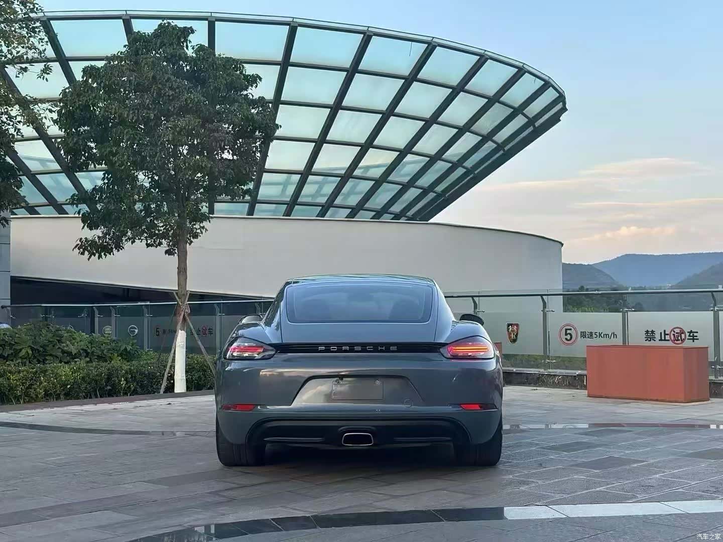 Porsche Cayman, 2018 6