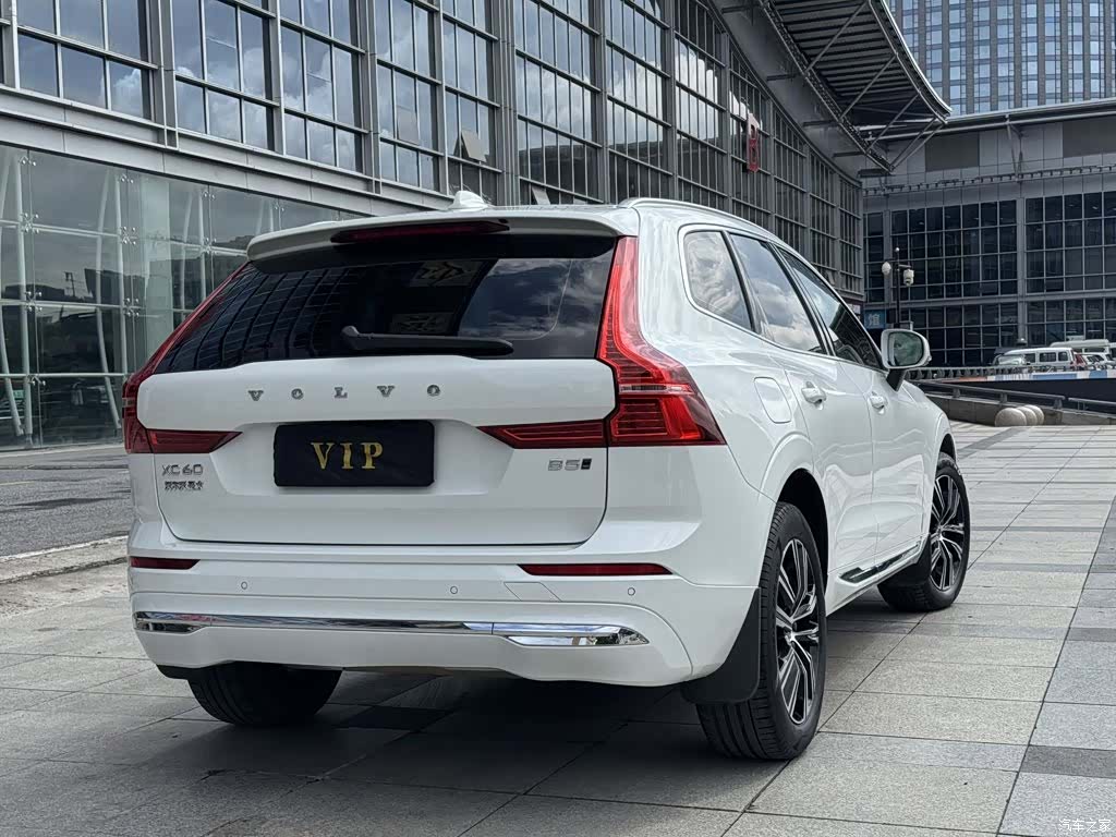 Volvo XC60, 2022 все фото