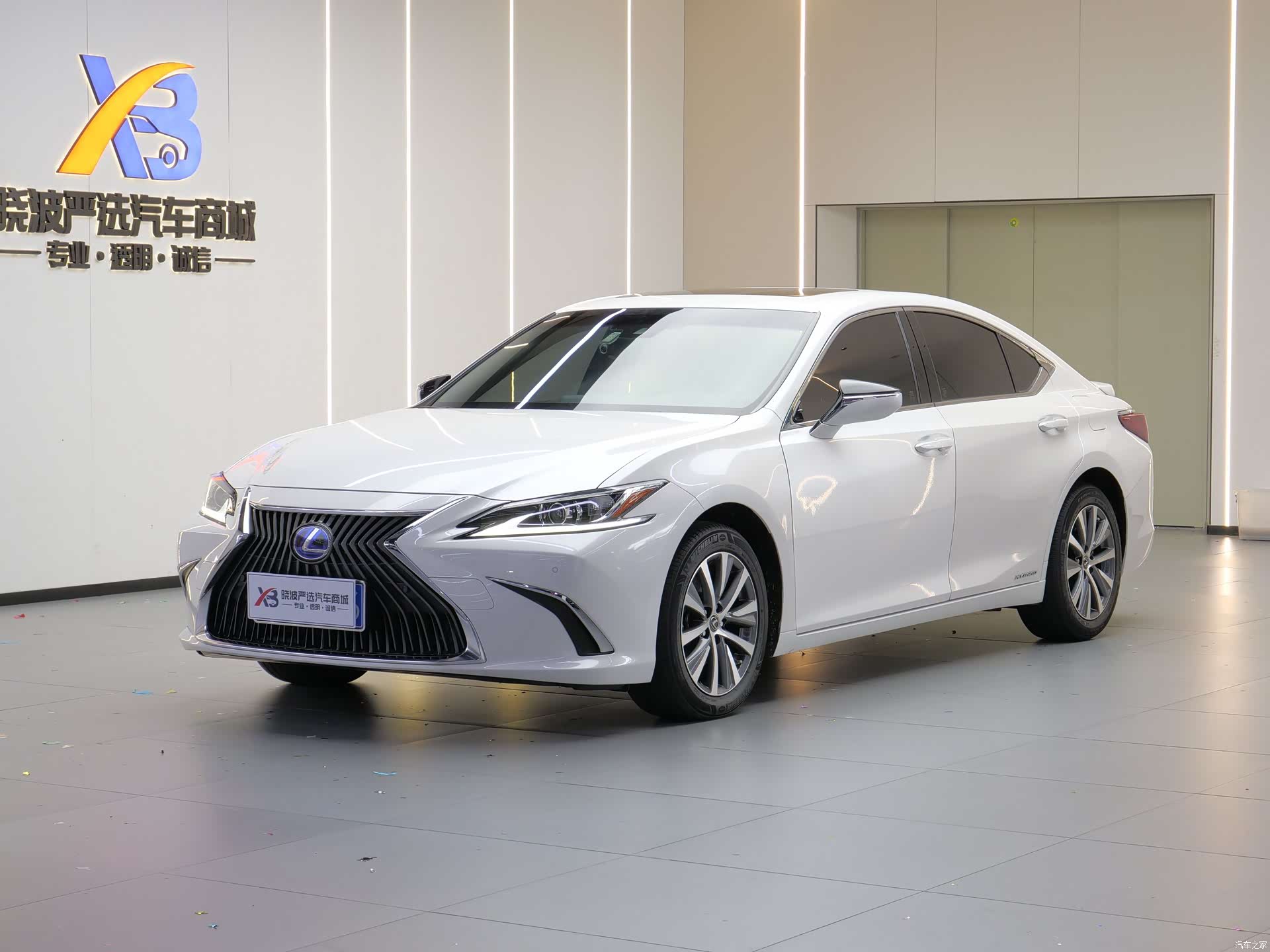 Lexus ES, 2021 1