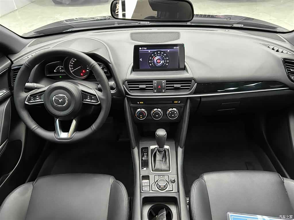 Mazda CX-4, 2023 2