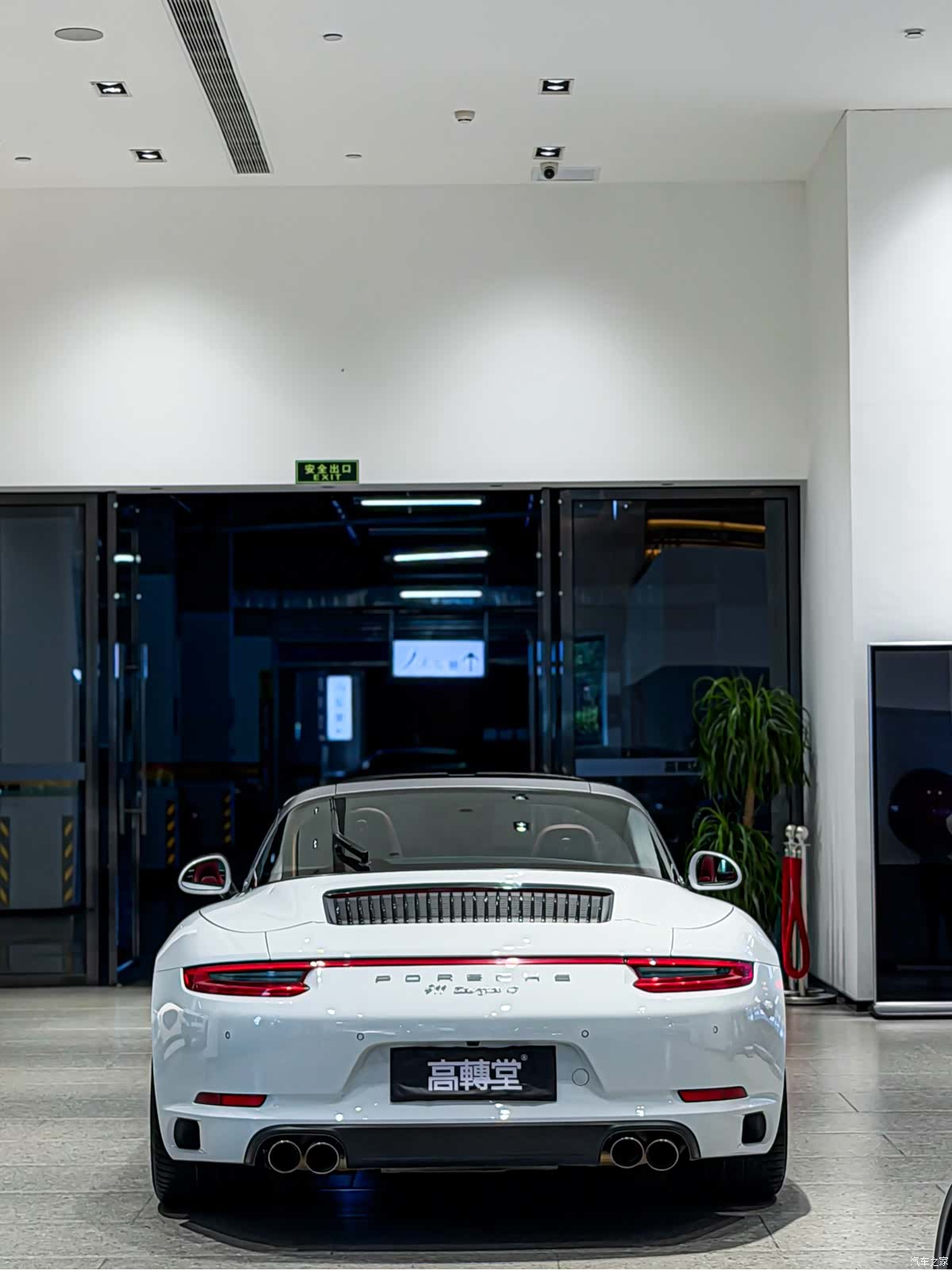 Porsche 911, 2018 все фото