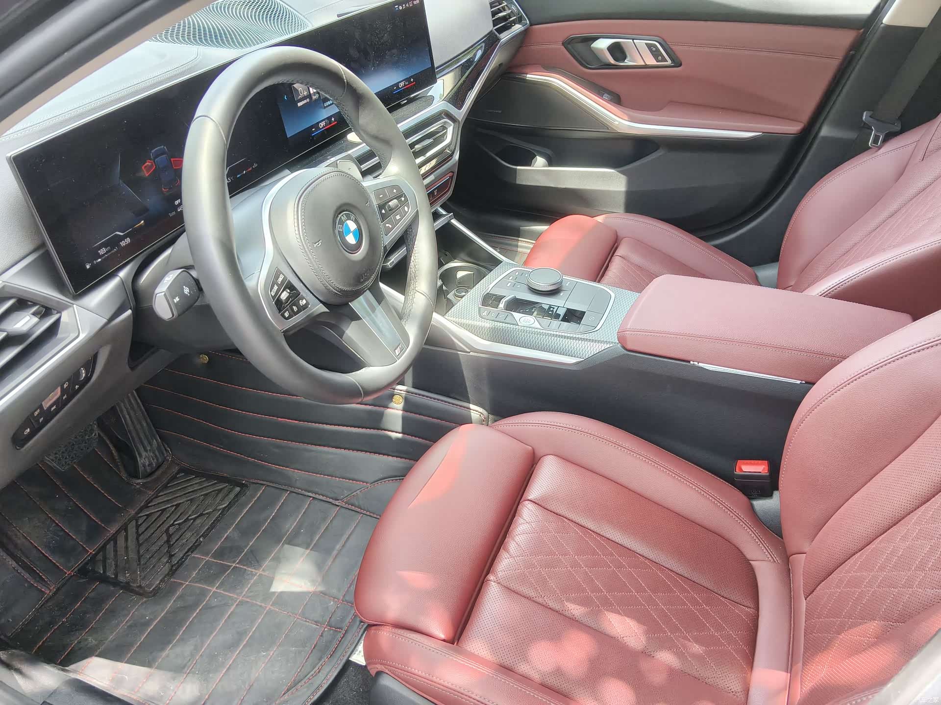 BMW 3 Series, 2023 все фото