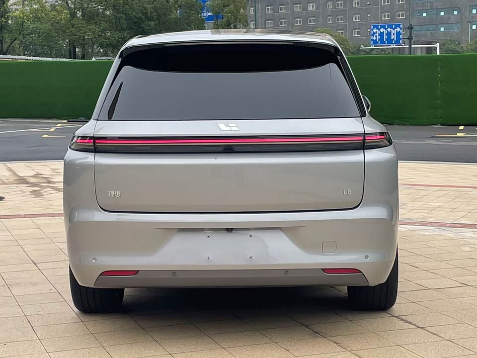 Li Auto Ideal L8