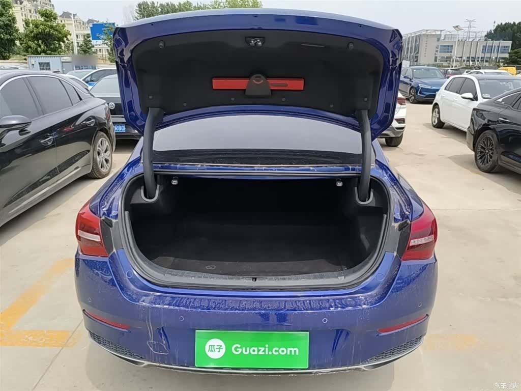 Hongqi H5, 2023 19