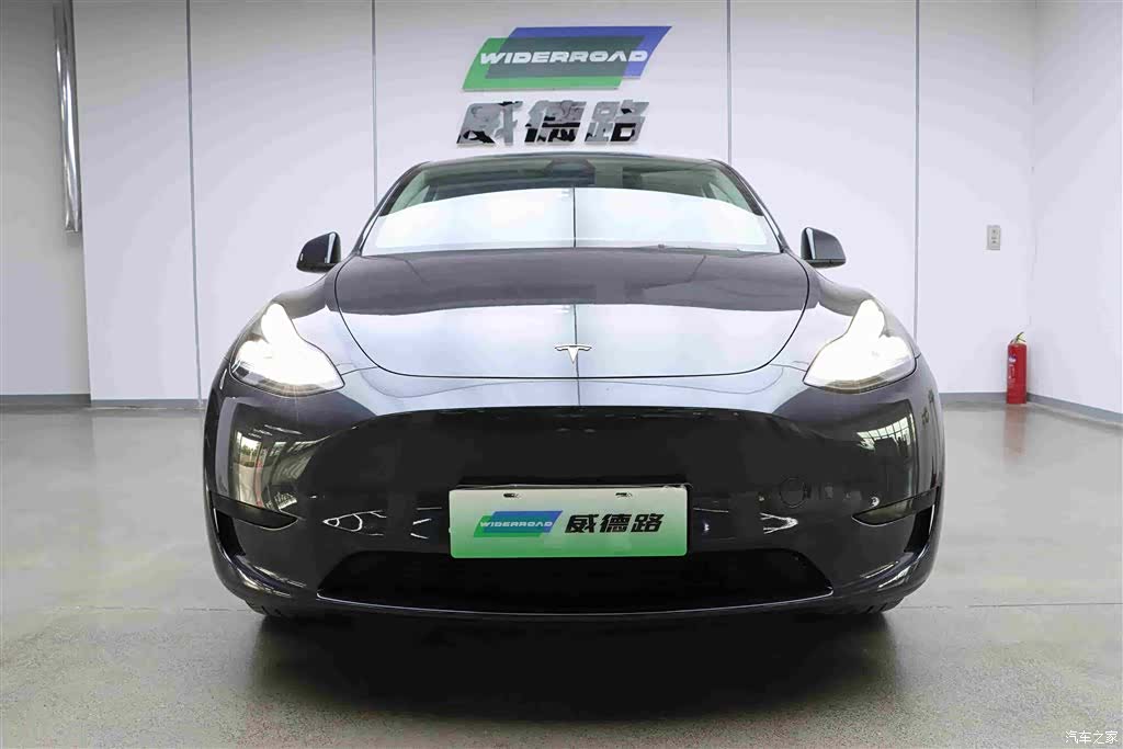 Tesla Model Y, 2024 3
