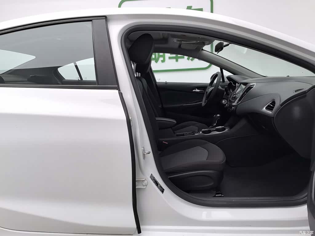 Chevrolet 320, 2018 23