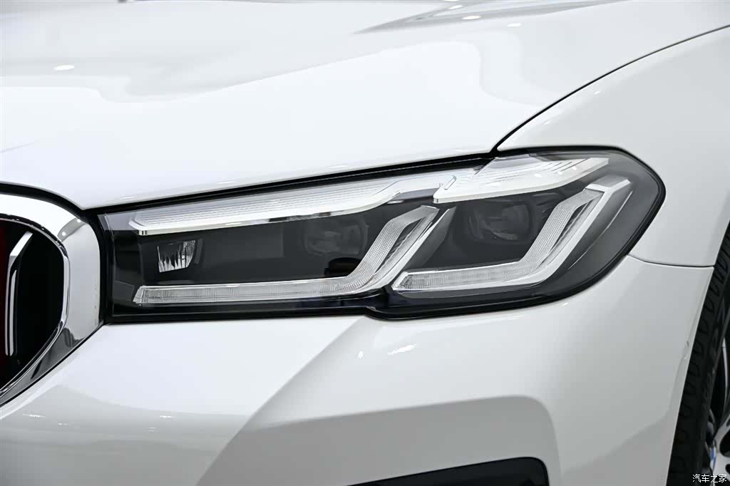 BMW 5 Series, 2024 10