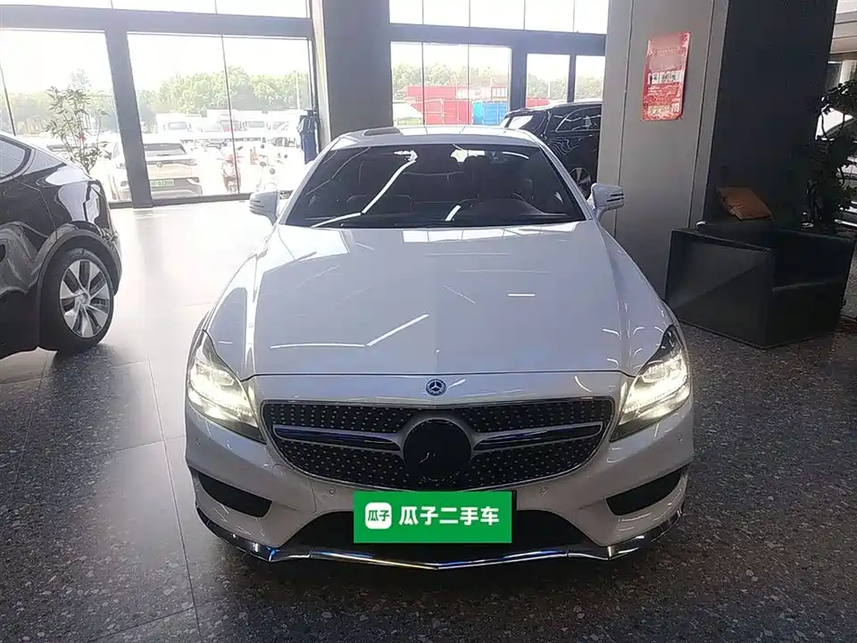Mercedes-Benz CLS Mercedes-Benz CLS