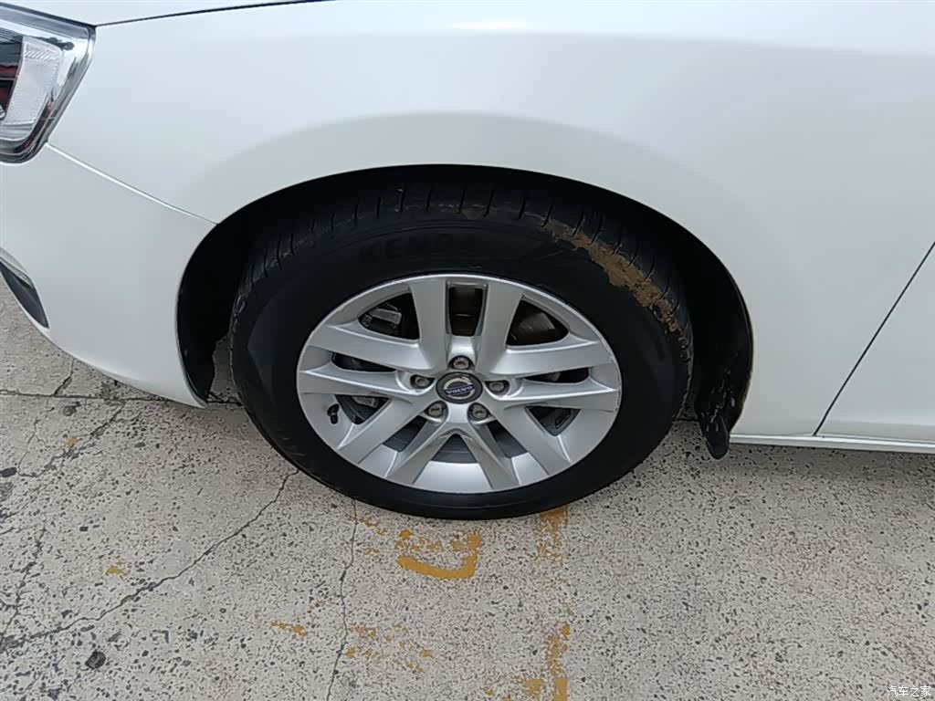 Volvo S60, 2015 23
