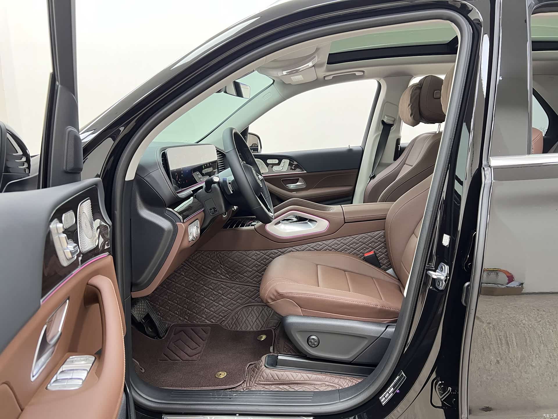 Mercedes-Benz GLE, 2026 15