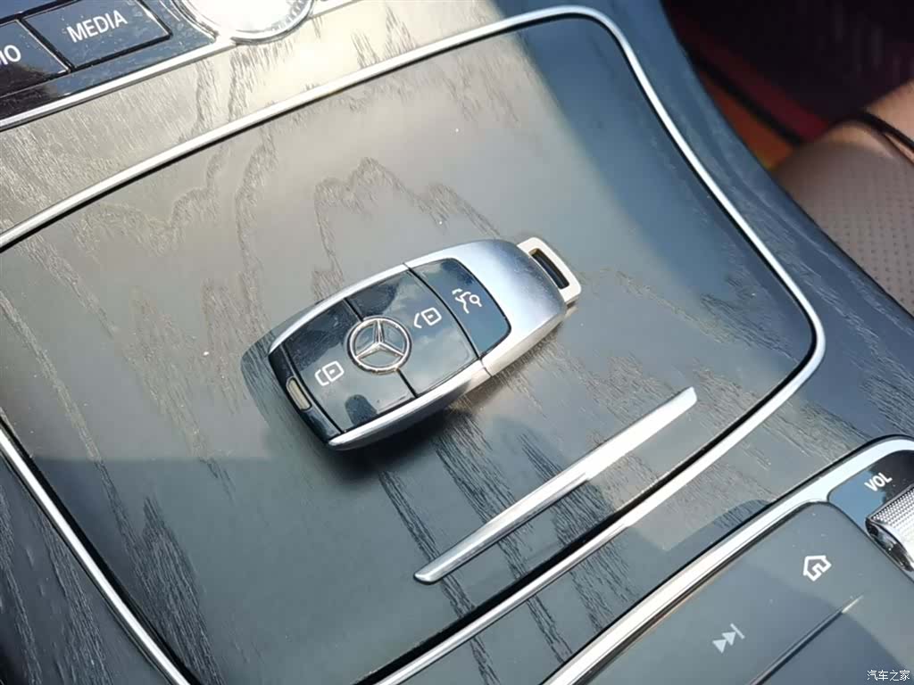 Mercedes-Benz E-Class, 2019 9