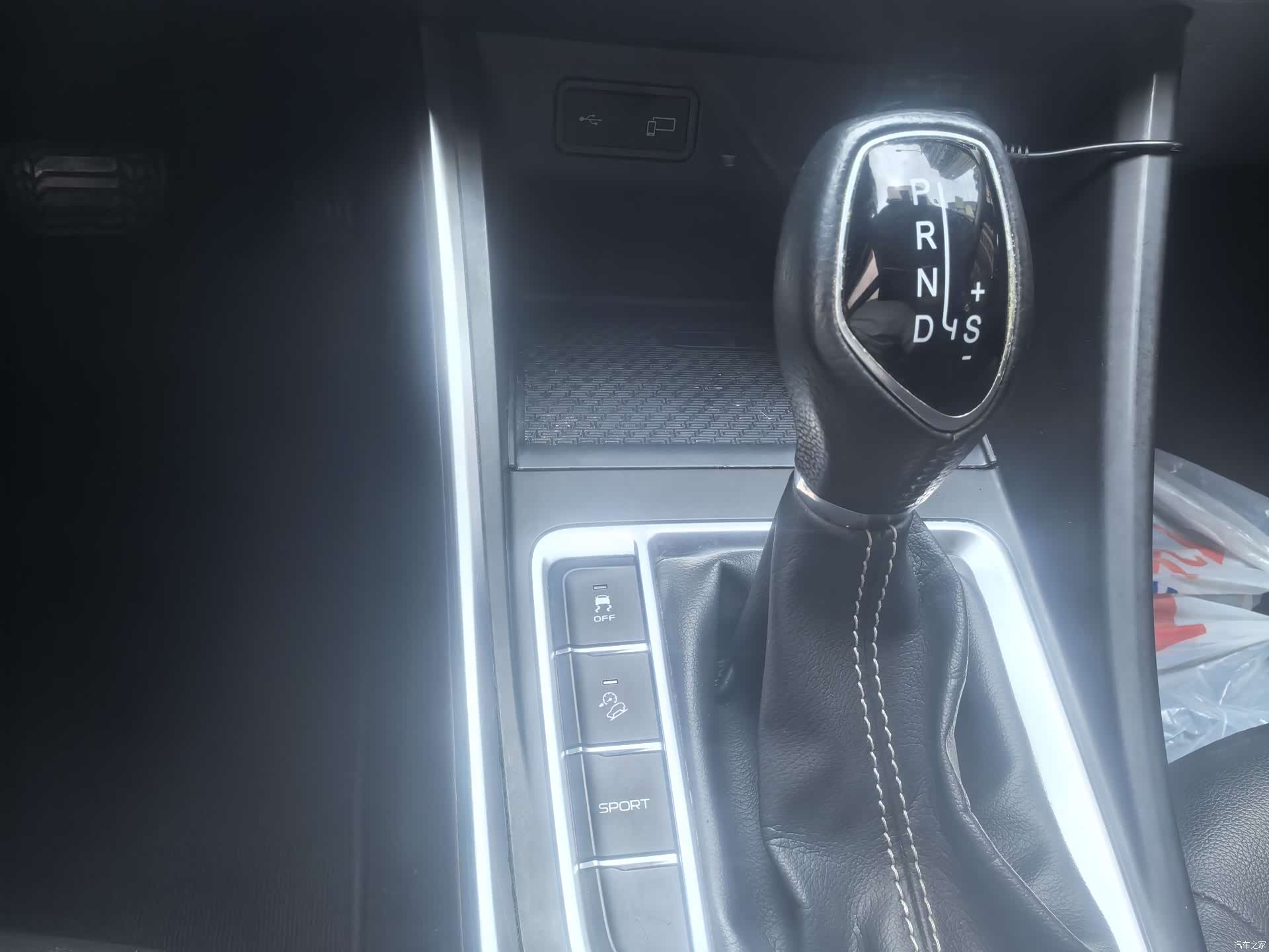 Geely X3, 2019 14