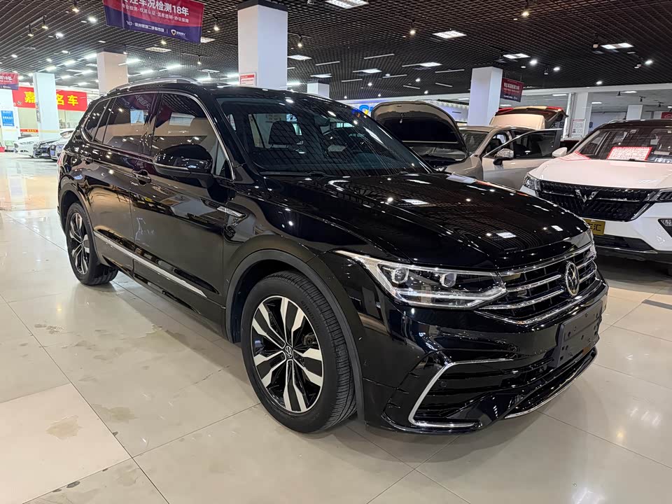 Volkswagen Tiguan L