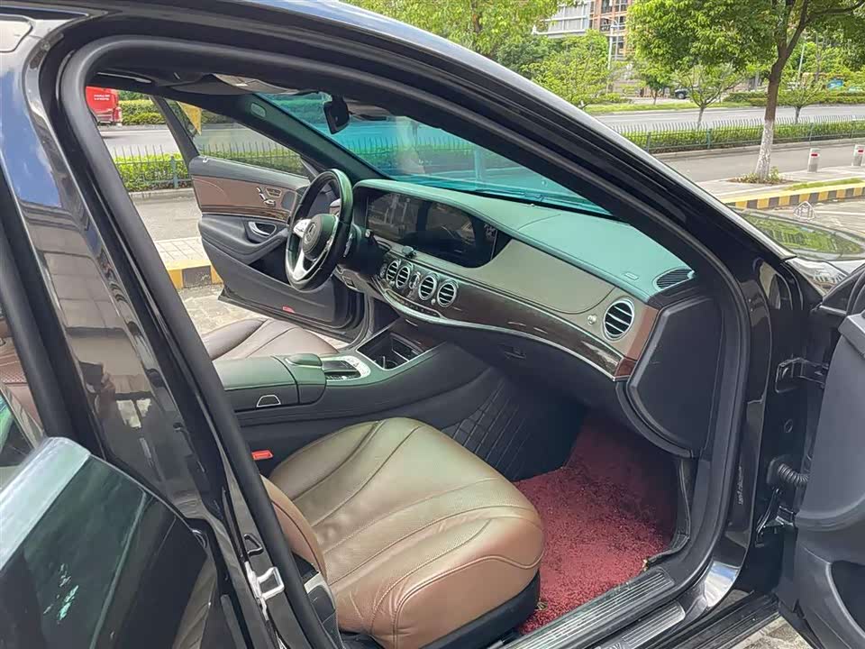 Mercedes-Benz S-class Mercedes-Benz S-class