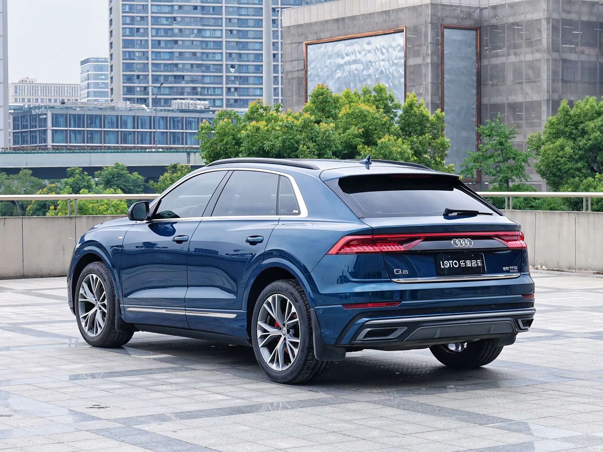 Audi Q8, 2020 4