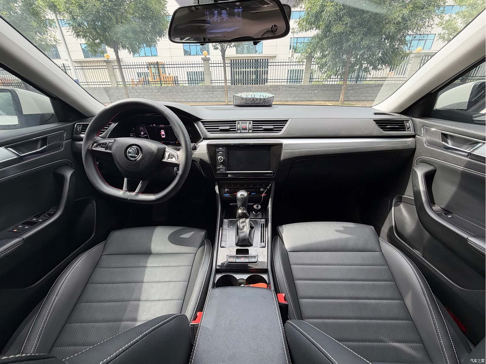 Skoda Superb, 2020 6