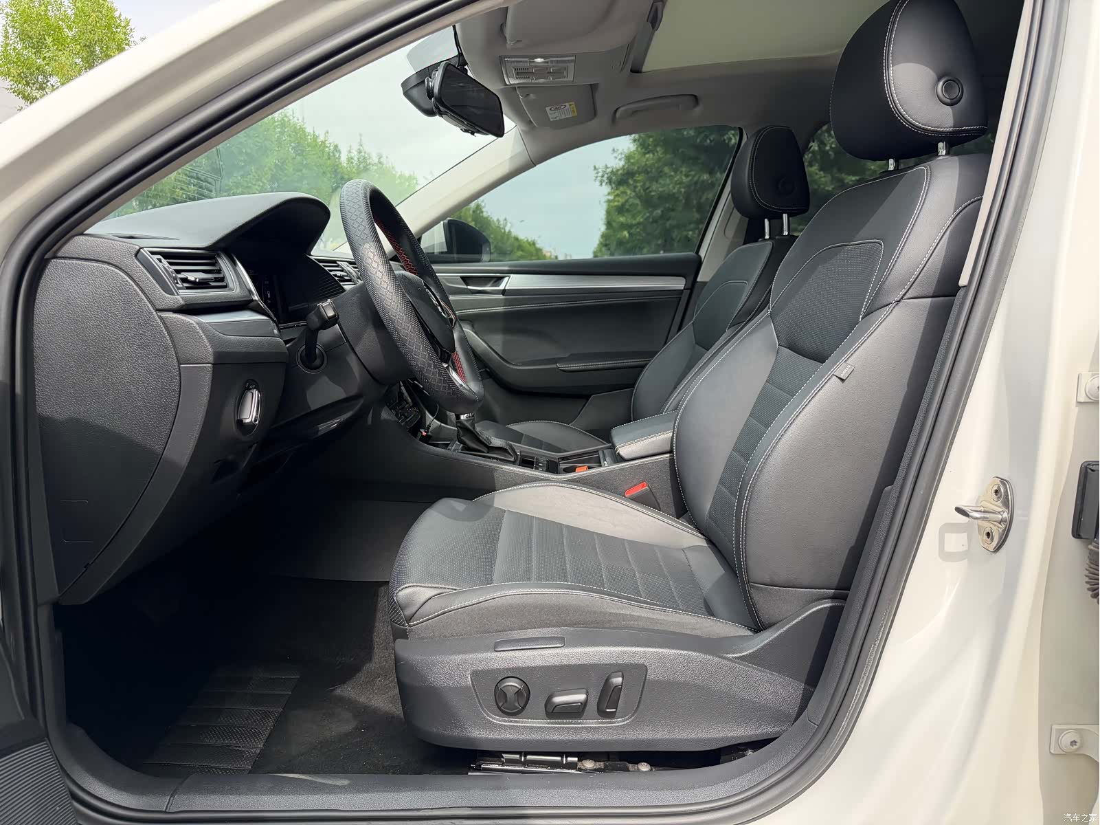 Skoda Superb, 2020 7