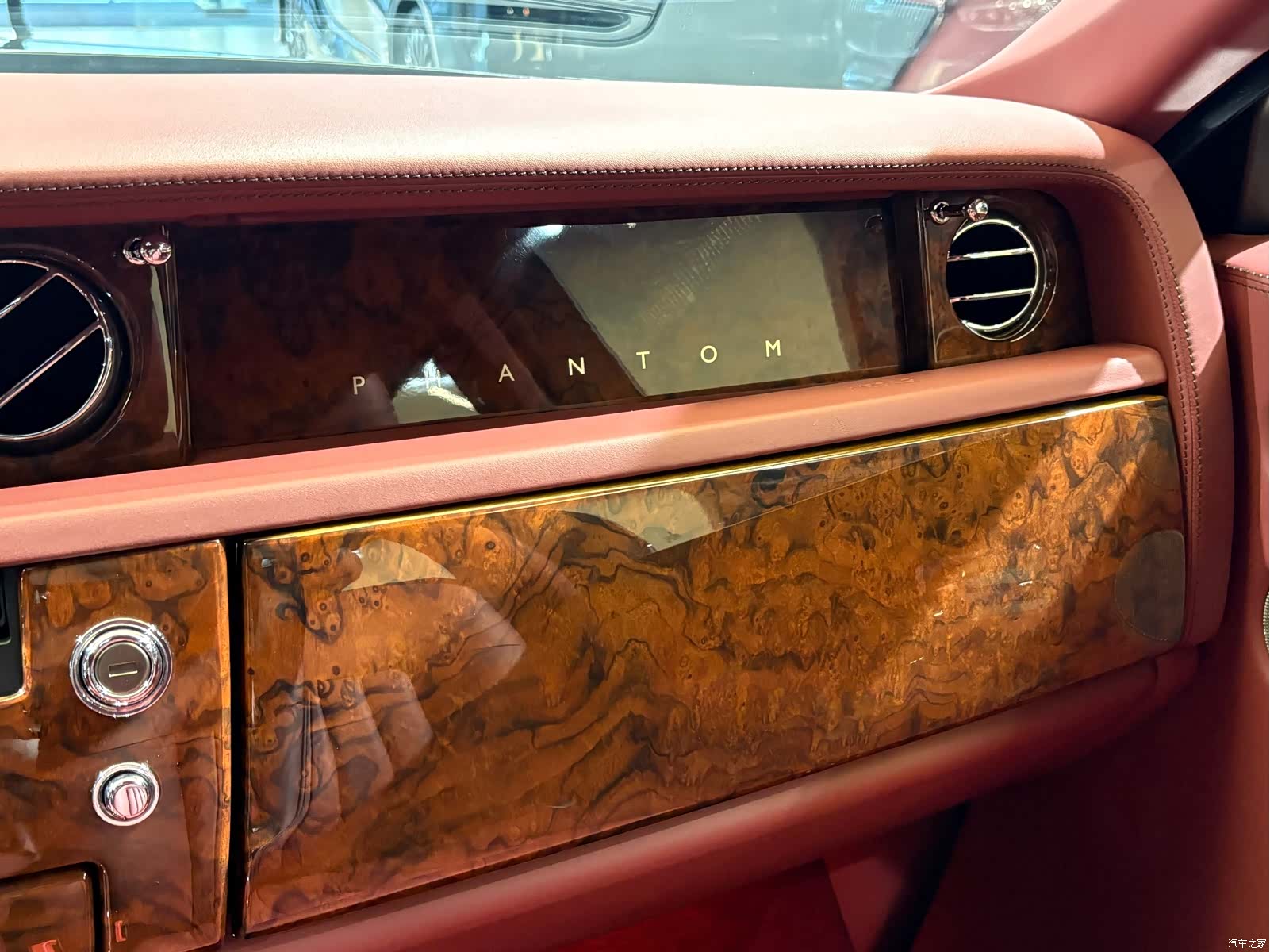 Rolls-Royce Phantom, 2012 16