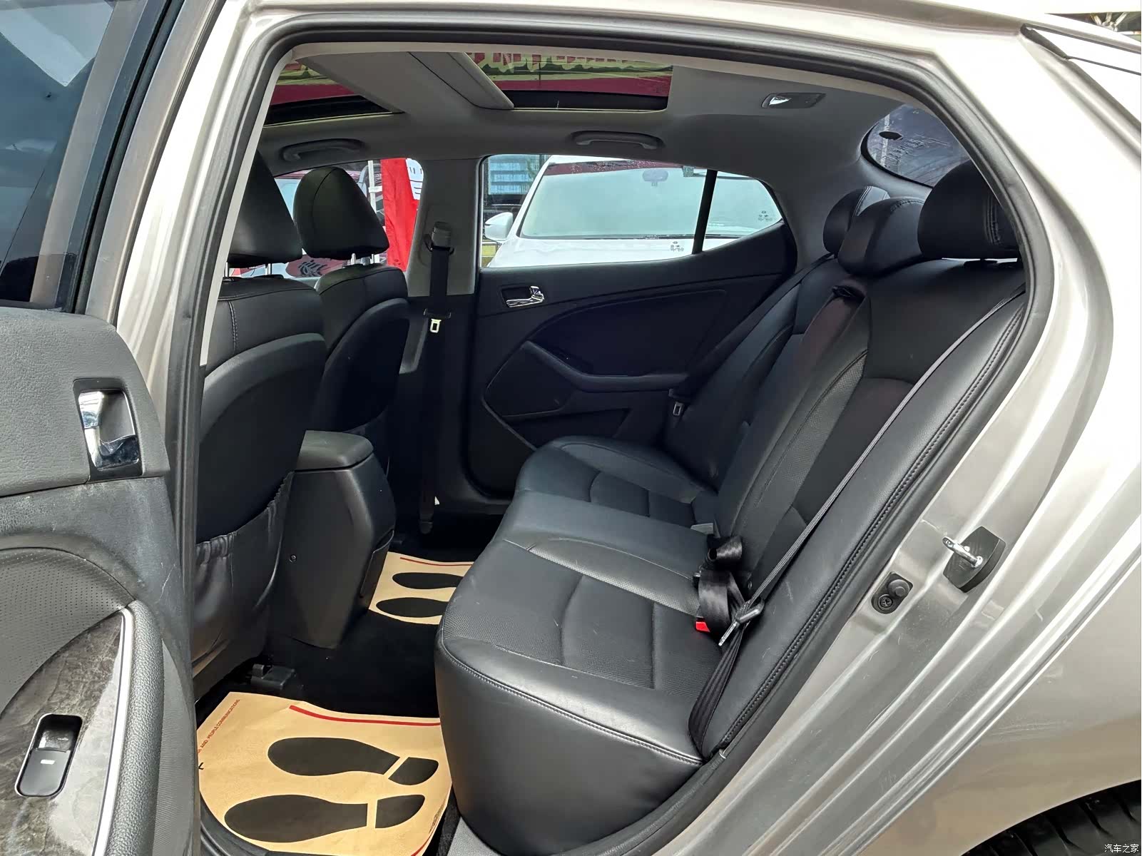 Kia K5, 2014 10