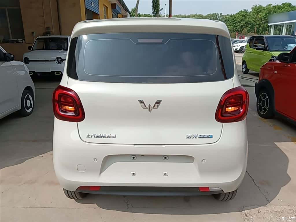 Wuling MINIEV, 2025 6