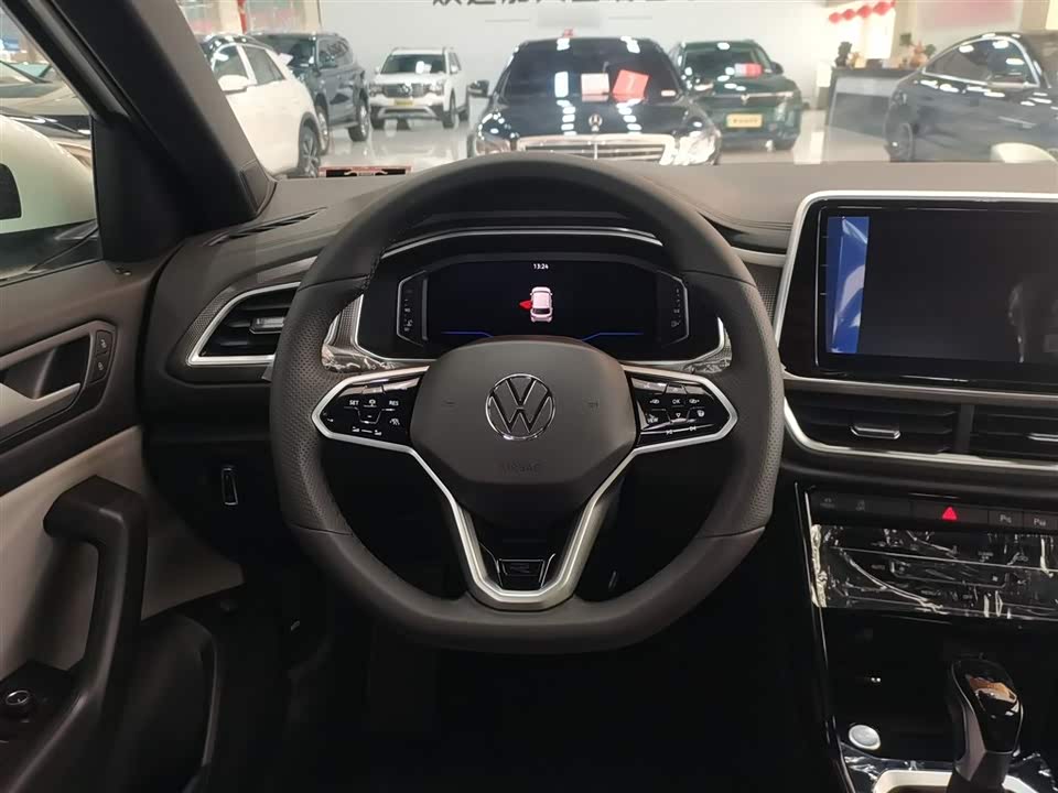 Volkswagen T-ROC exploring Songs