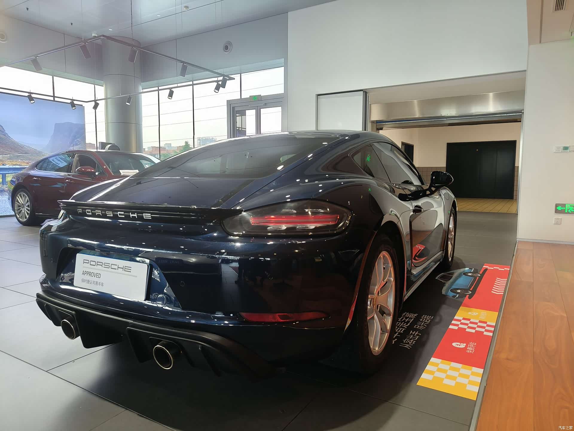 Porsche Cayman, 2017 6