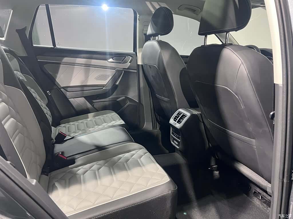 Volkswagen Tayron, 2024 8