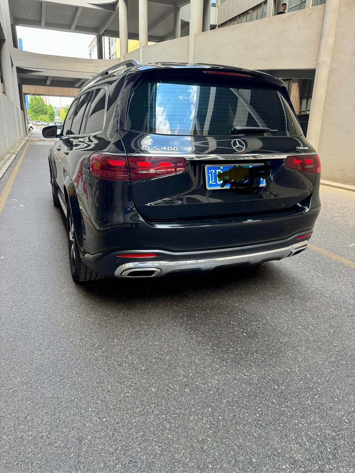 Mercedes-Benz GLS, 2024 11