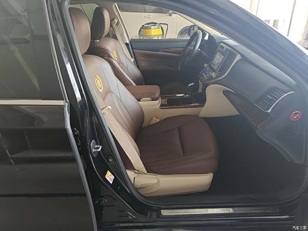 Toyota Crown, 2016 20