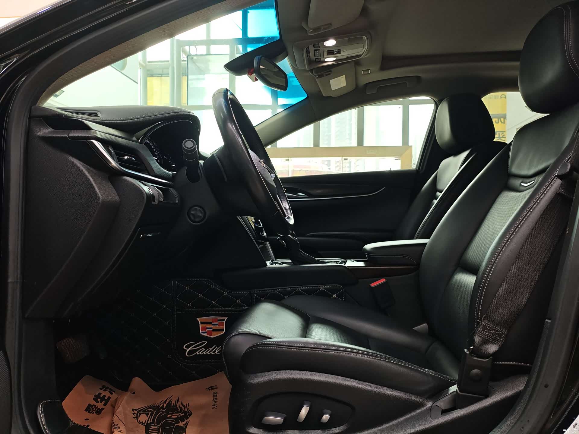 Cadillac XTS, 2019 7