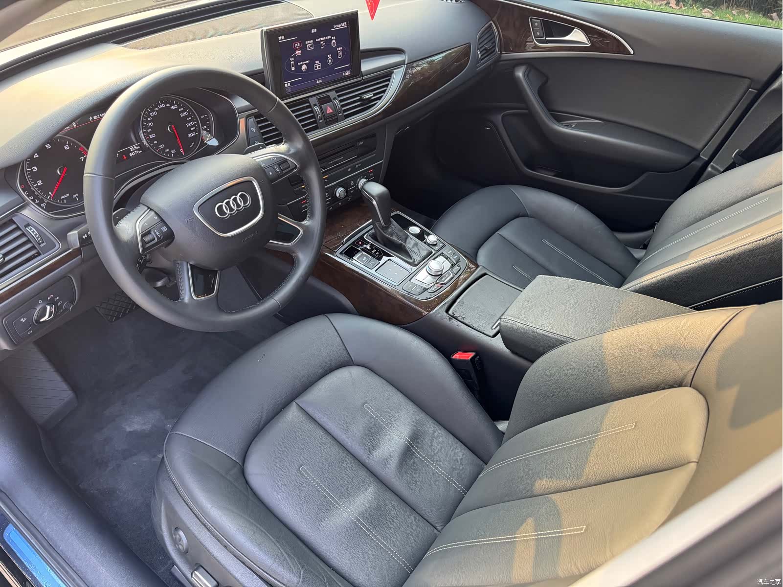 Audi A6L, 2019 8