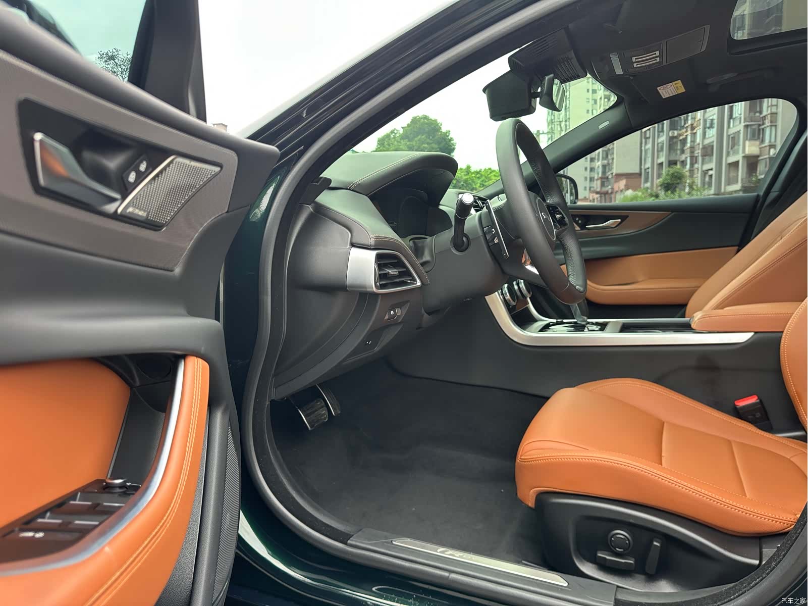 Land Rover XEL, 2025 9