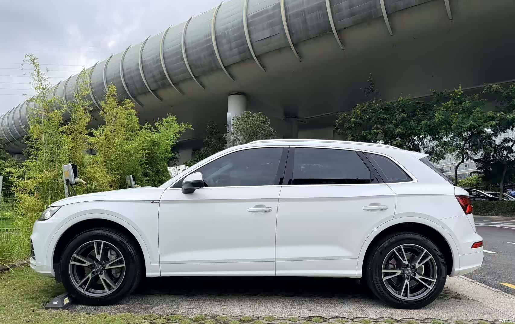 Audi Q5L, 2019 16