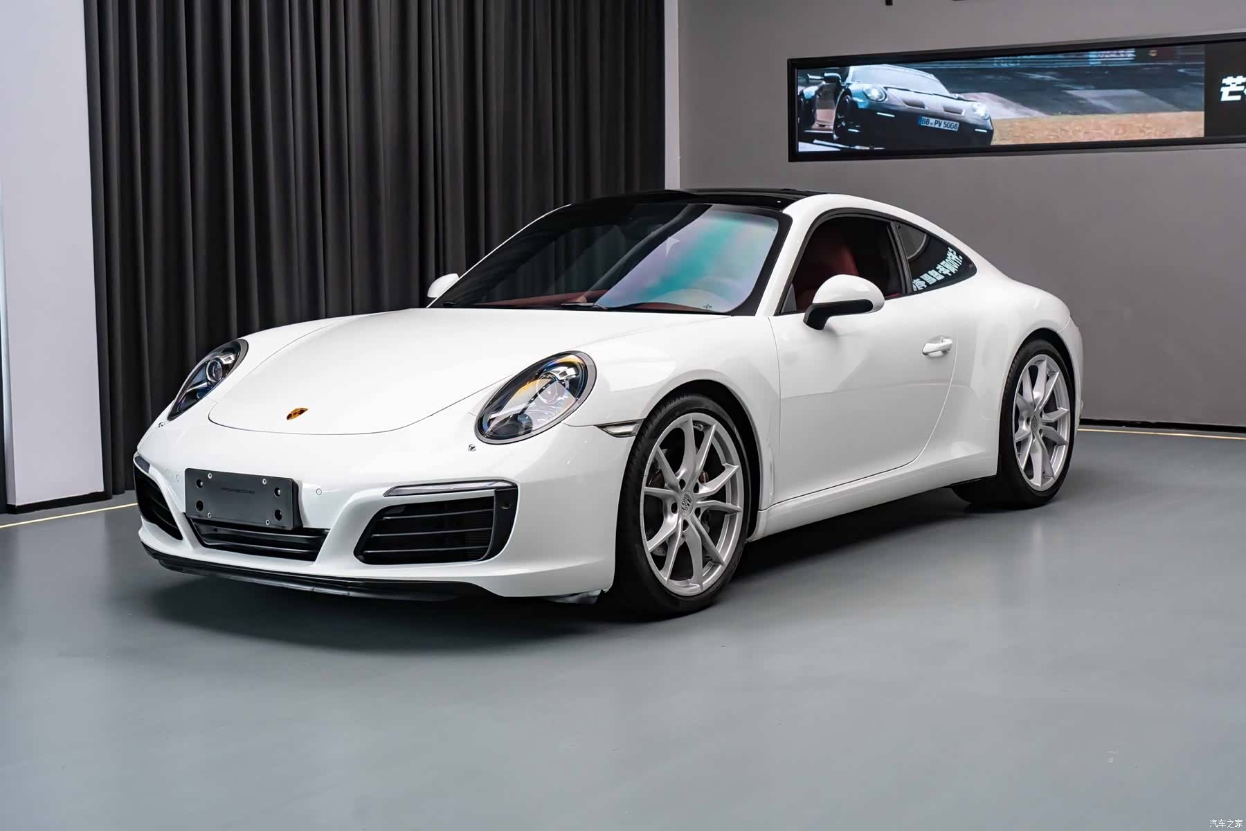 Porsche 911, 2017 1