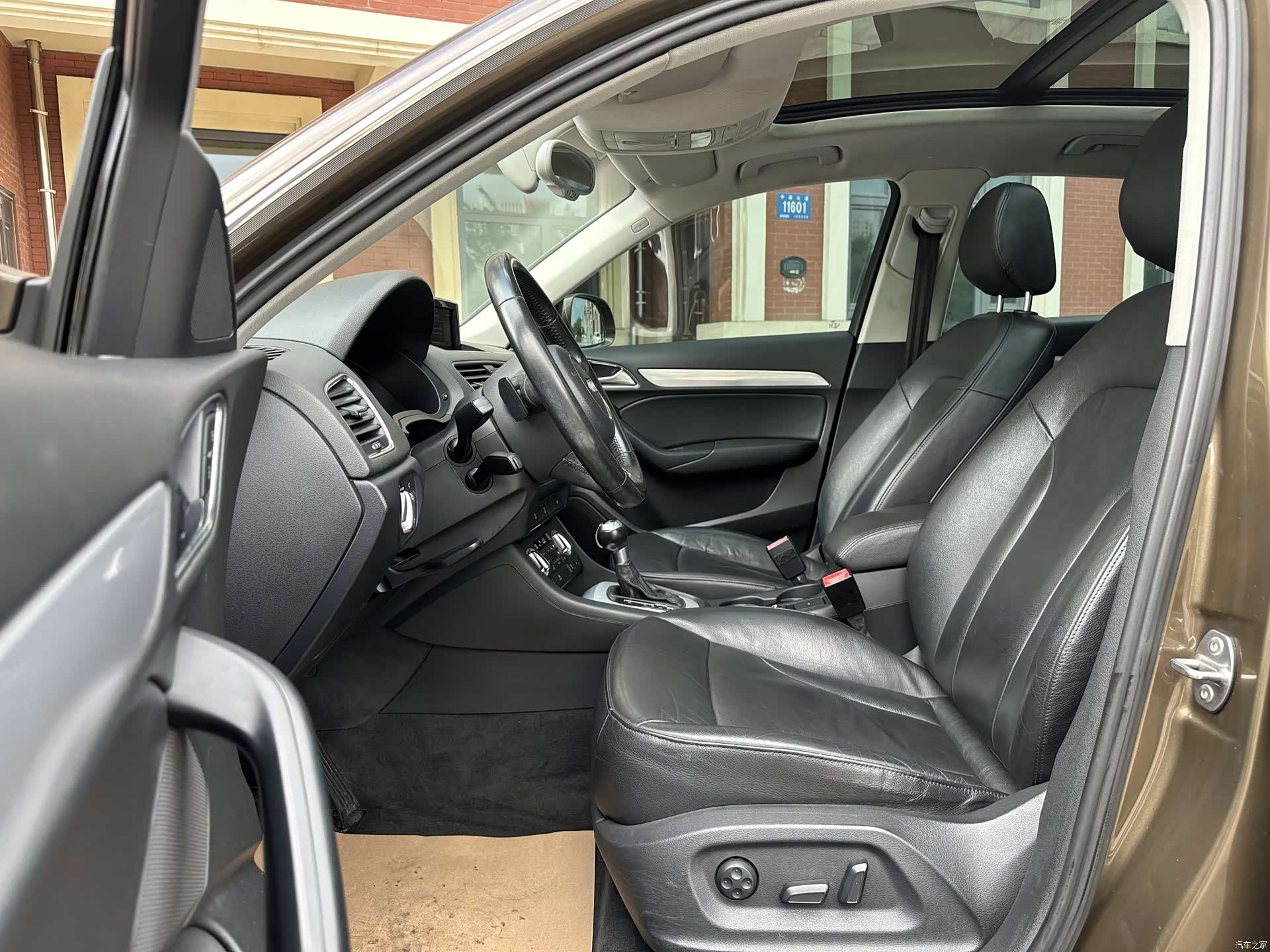 Audi Q3, 2014 27