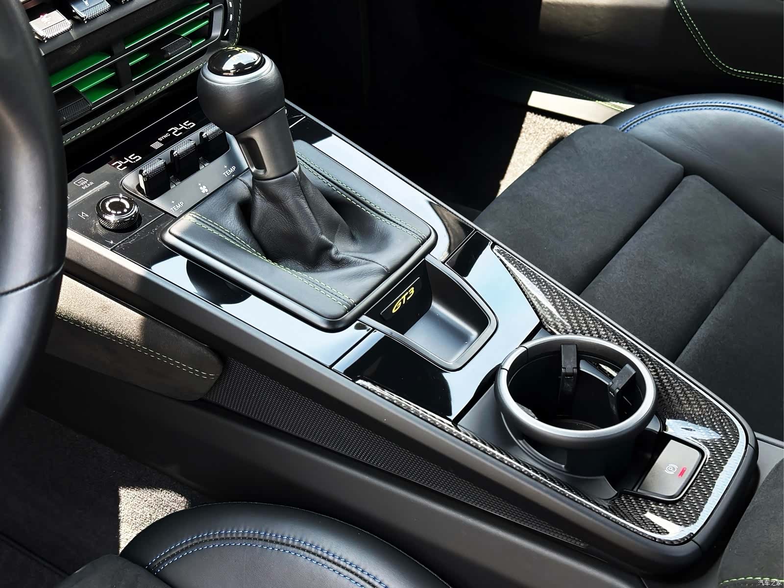 Porsche 911, 2025 16