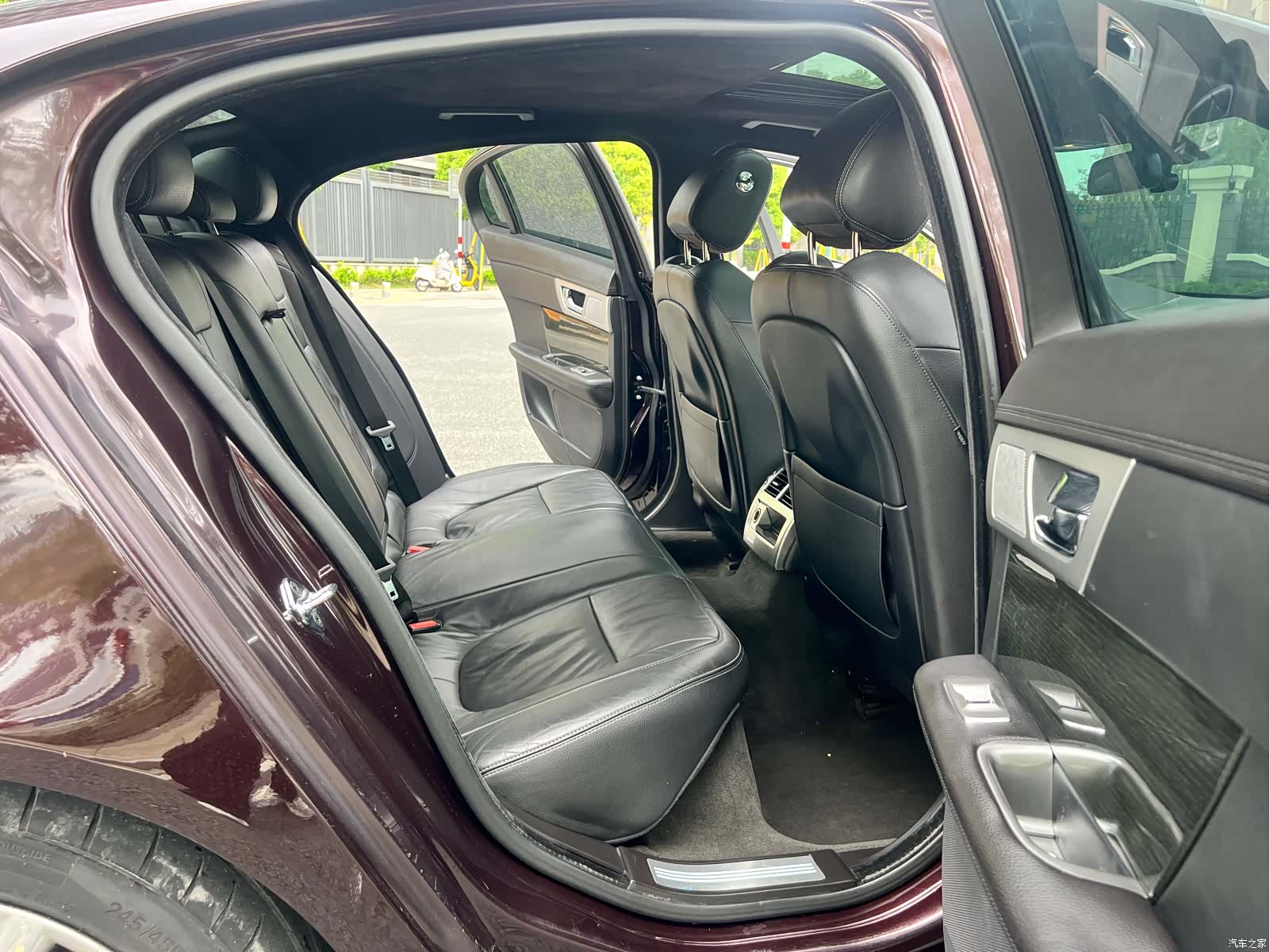 Jaguar XF, 2015 14