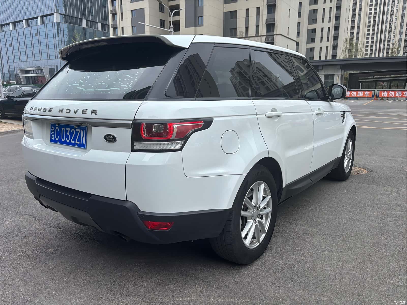 Land Rover Range Rover, 2015 10