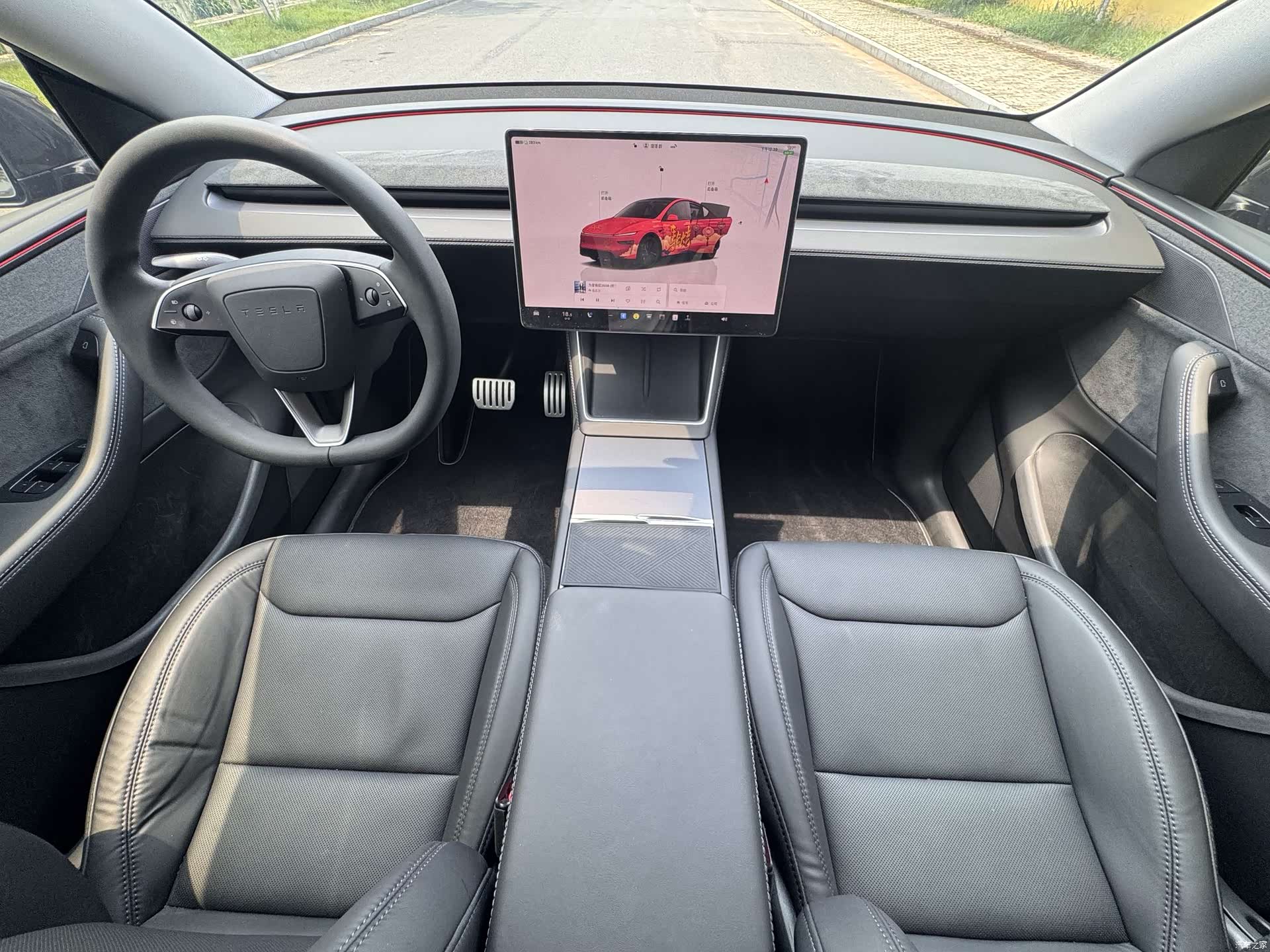 Tesla Model Y, 2025 6