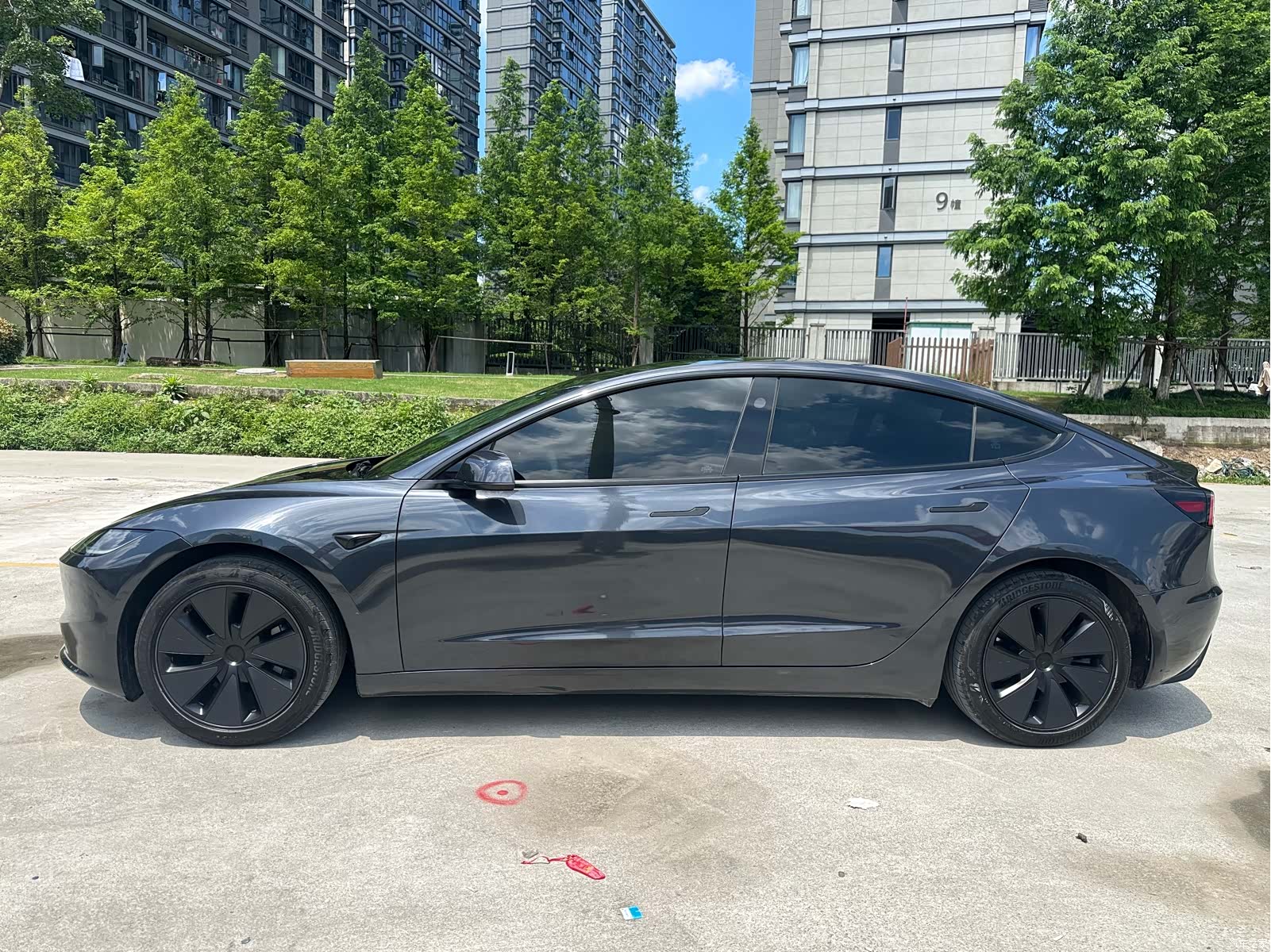 Tesla Model 3, 2025 10